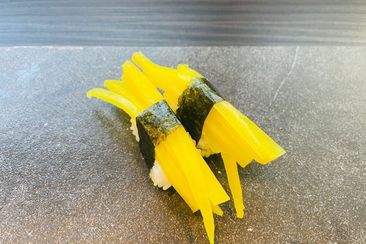 Oshinko Sushi (2 pcs)