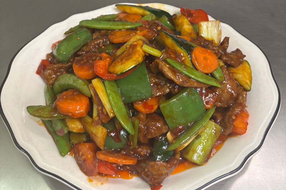 B3. Tender Beef with Szechuan Sauce