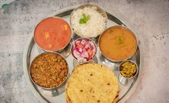 Special Thali (Half Thali) / Demi Thali