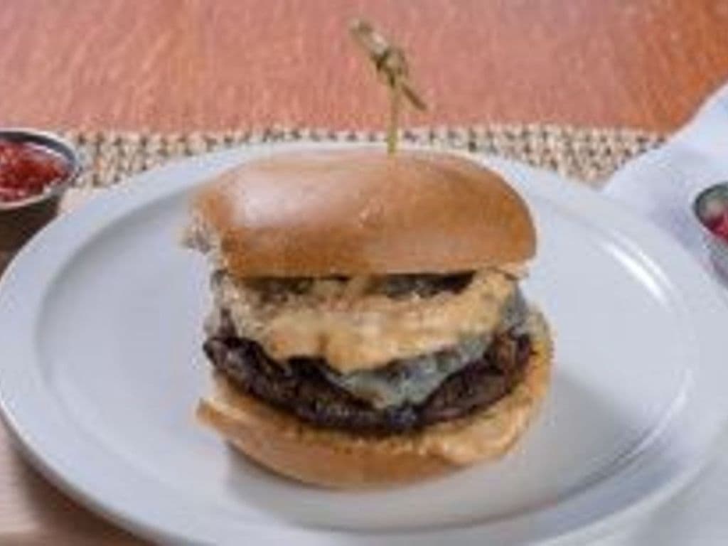 SO GOUDA BURGER