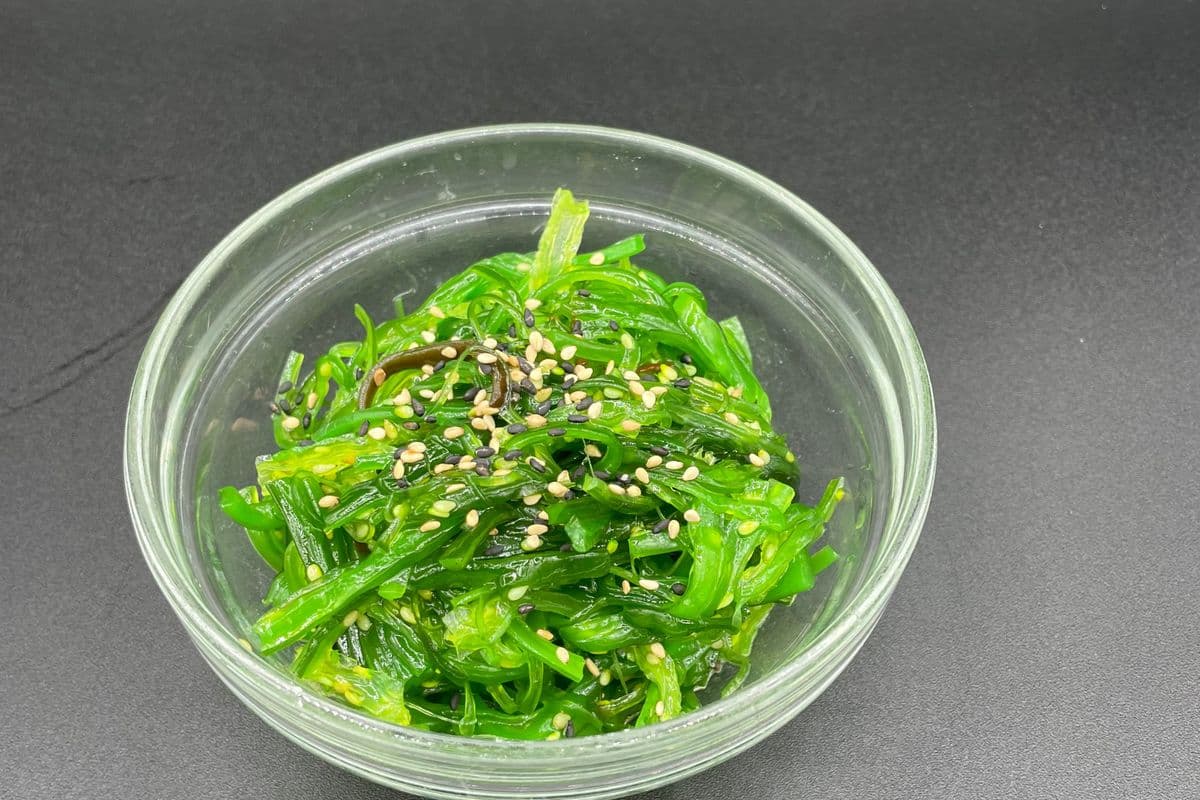 104 Seaweed Salad