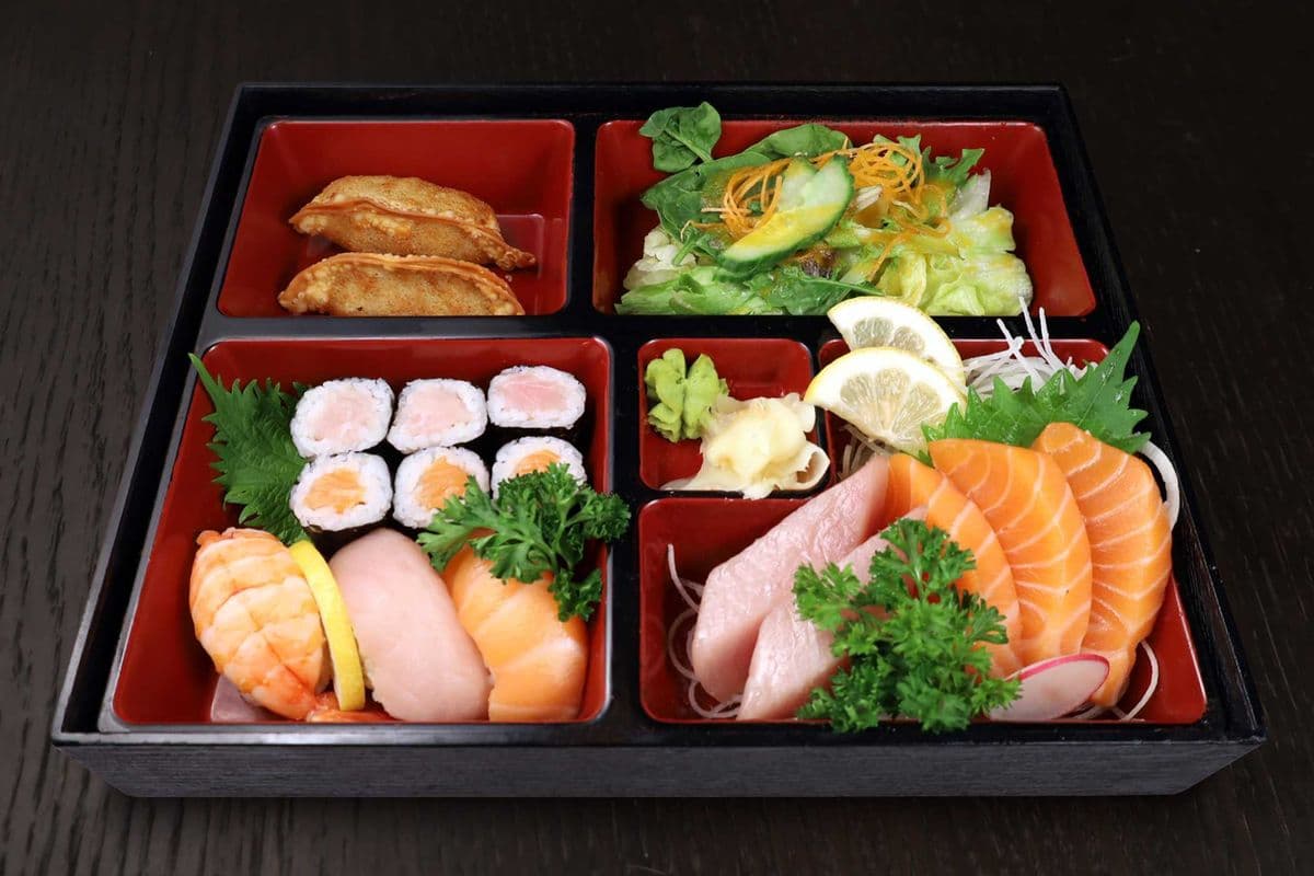 Sushi and Sashimi Bento C