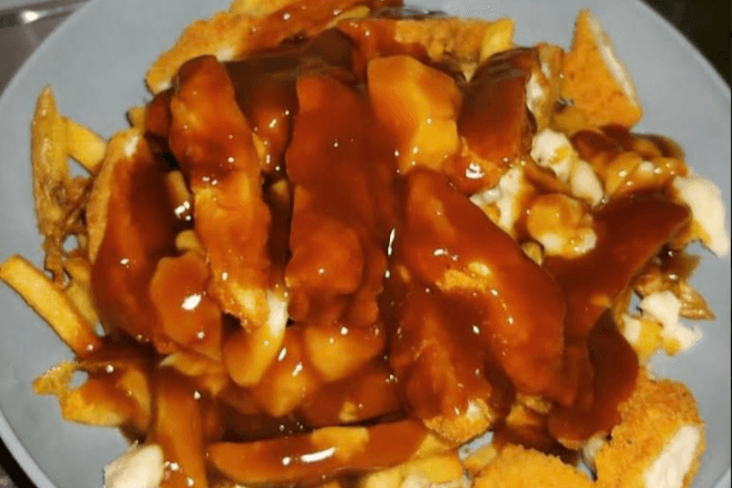 Poutine with Chicken