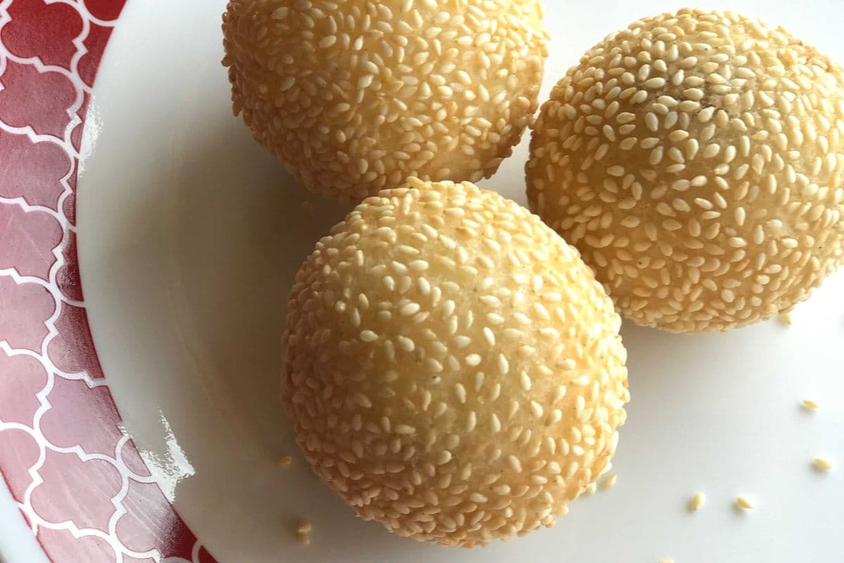 D41. Sesame Balls