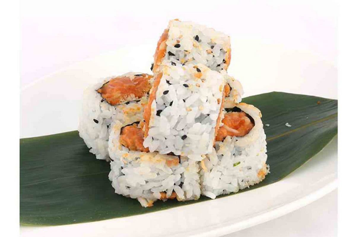 K19. Spicy Salmon Hand Roll
