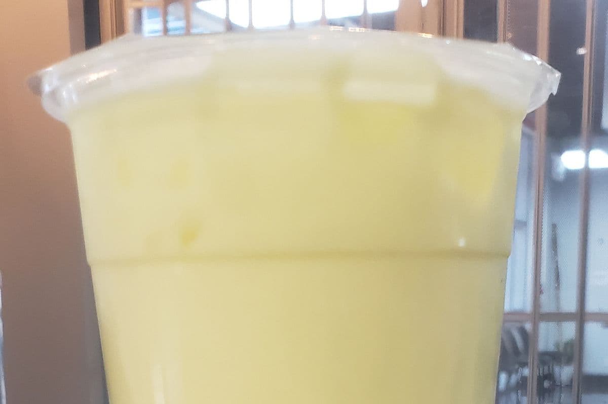 Banana Milk Shake (23 oz)