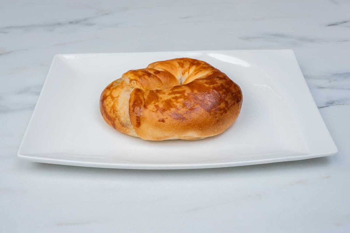 Soft Olive Bagel (Acma)