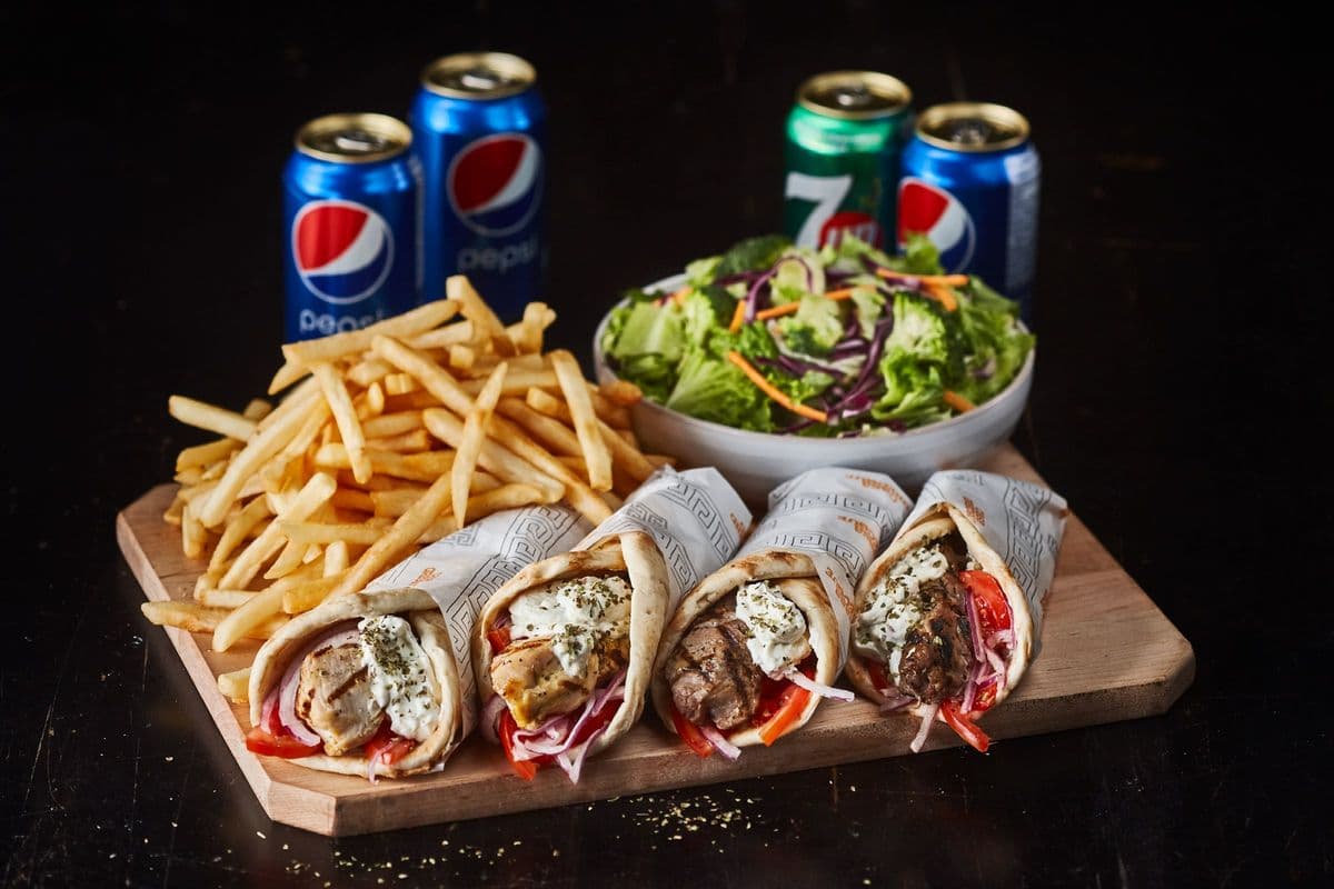 Repas familial pitas / Pita Family Meal