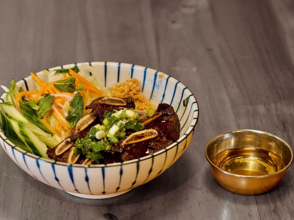 Short Rib On Vermicelli Noodle