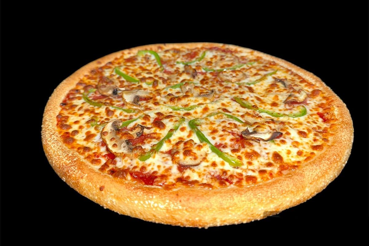 6. 16" Extra-Large Pepperoni, Mushrooms, and Green Peppers Pizza