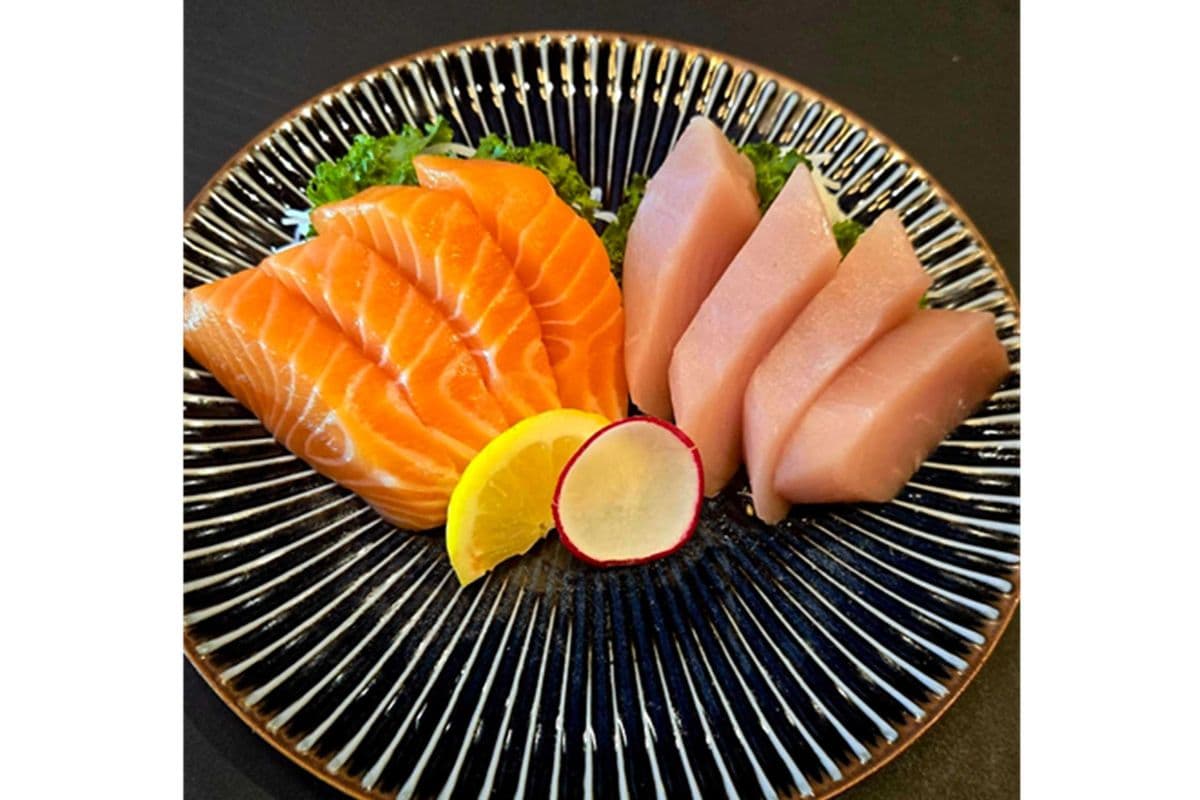 Tuna & Salmon Sashimi (7pcs)