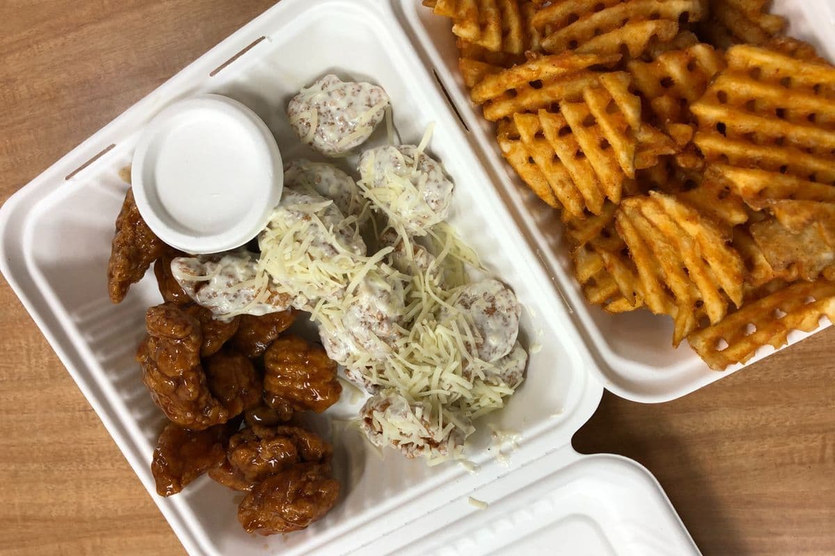 20 Pack Boneless and Choice of Side