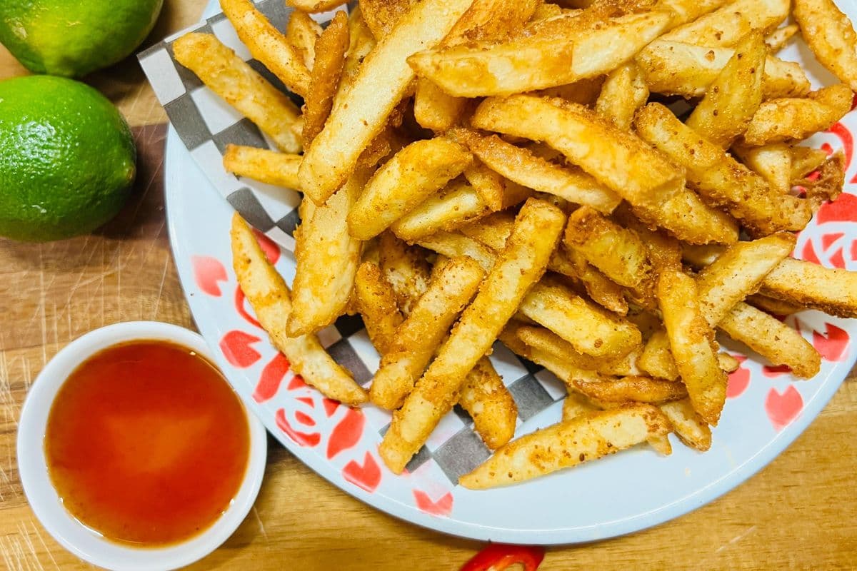 Tom Yum Shaken Fries