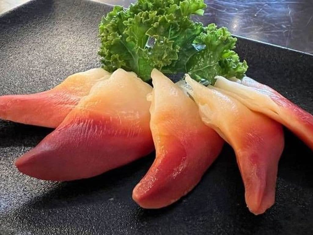 Hokkigai Sashimi(10pcs)
