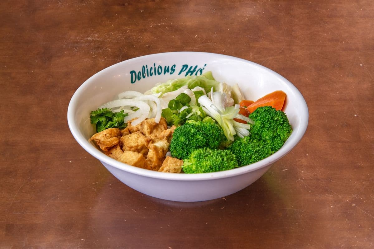V5. Vegetarian Pho