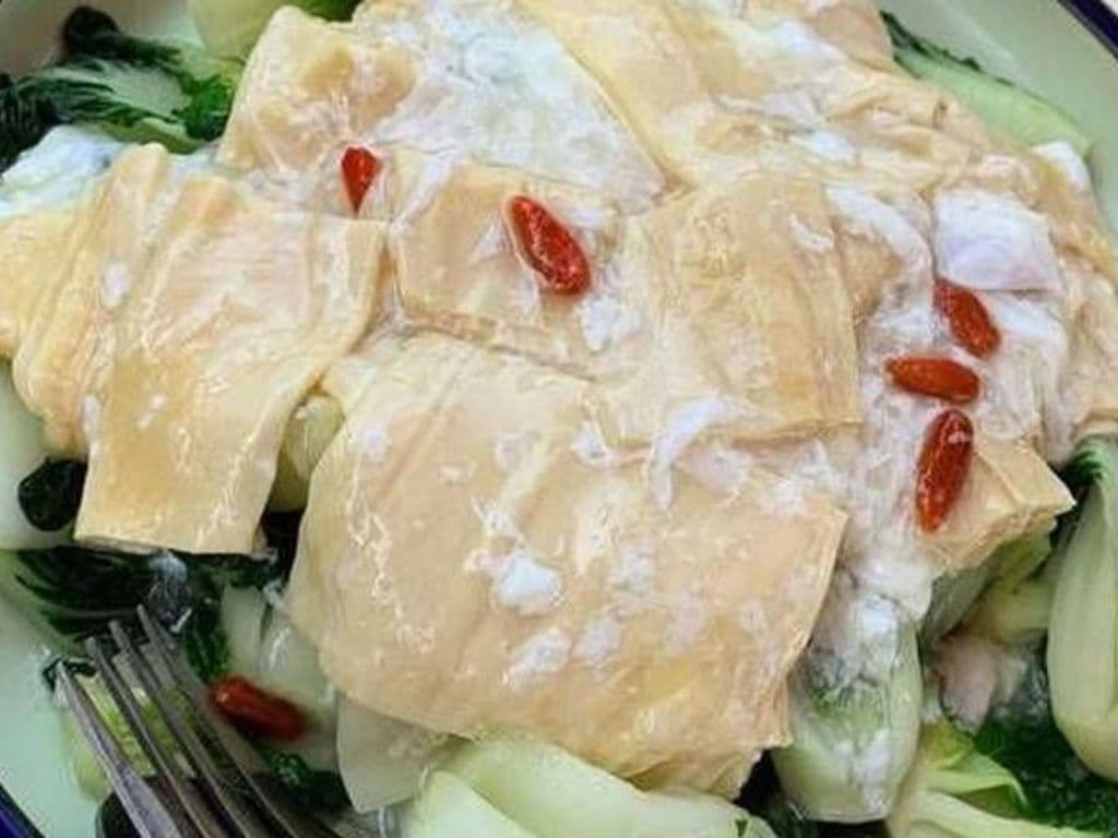 Baby Bok Choy w/ Fresh Tofu Skin & Goji Berry K2