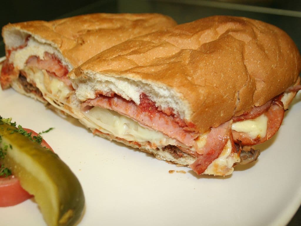 PIZZA SUB