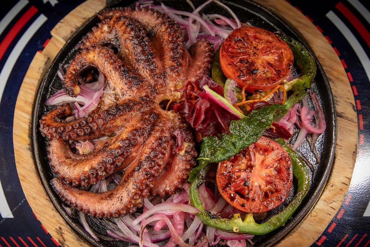 Zarandeado Octopus