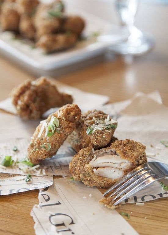 Ailes de poulet parmigiana / Parmigiana Chicken Wings