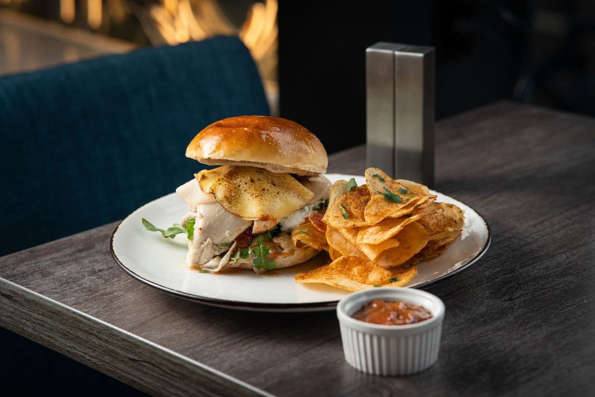 Roasted Chicken Souvlaki Burger (HALAL)