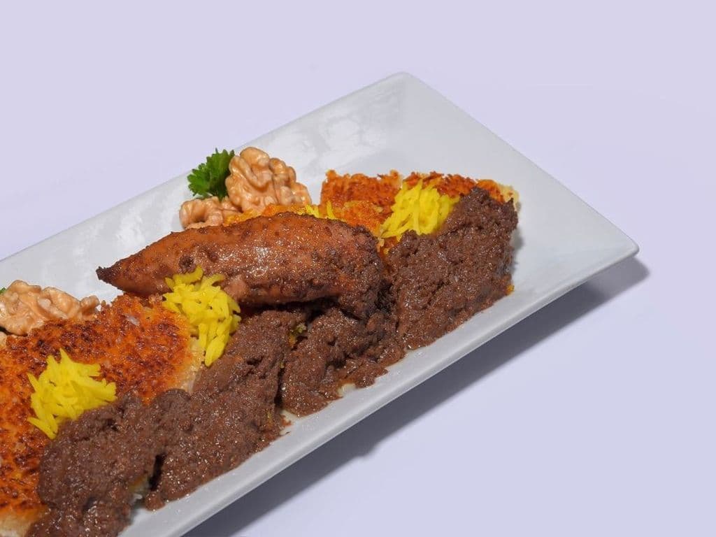 Fesenjan Taahdig
