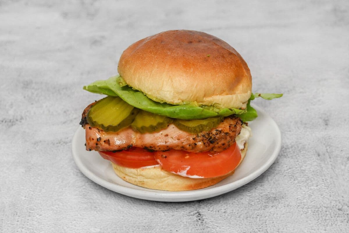 Grilled Chicken Sandwich (halal)
