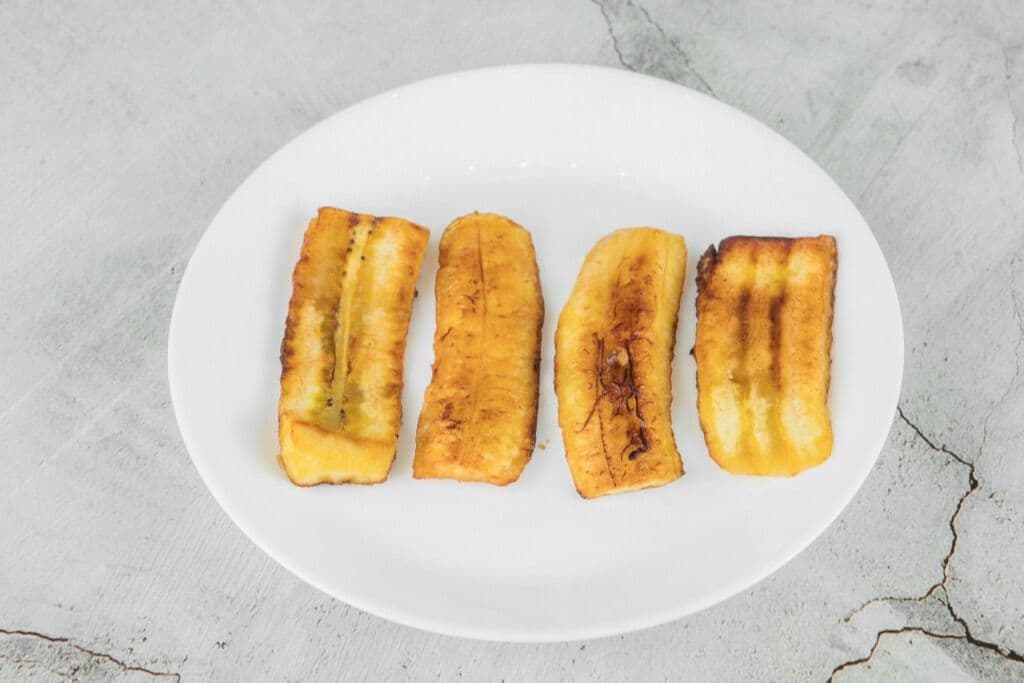 Fried Plantain (4 Slices)
