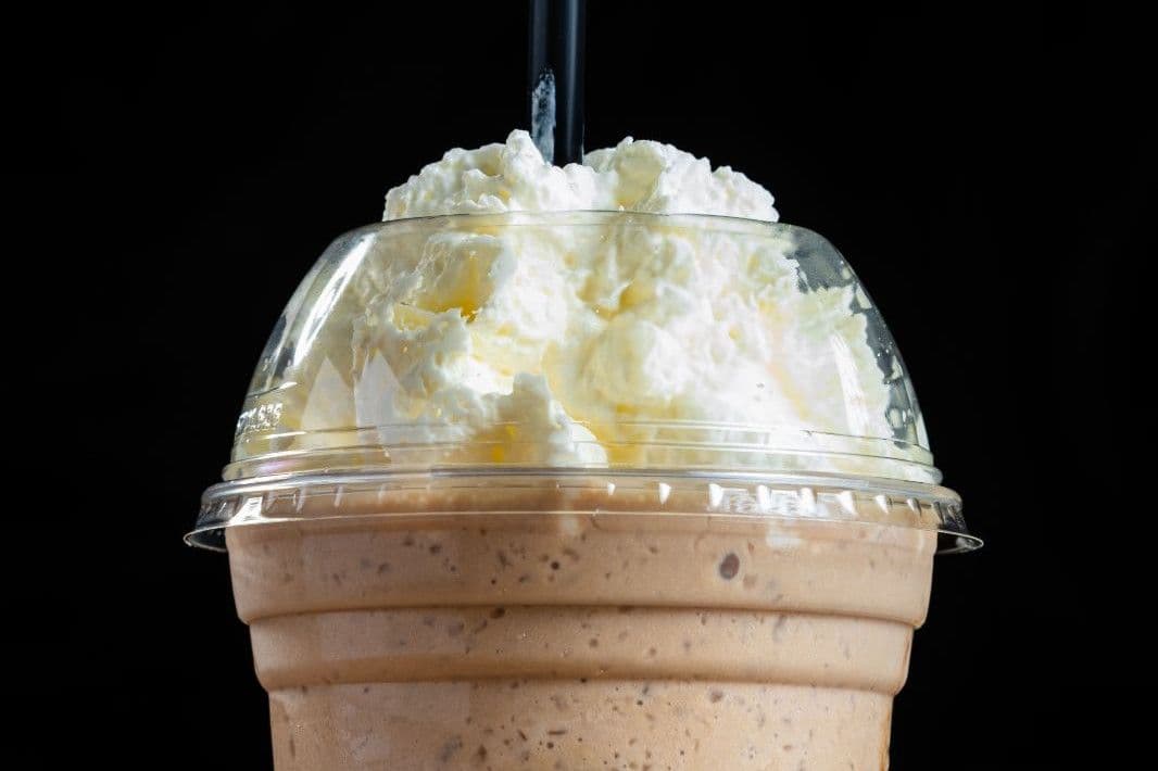 MOCHA VANILLA FRAPPES