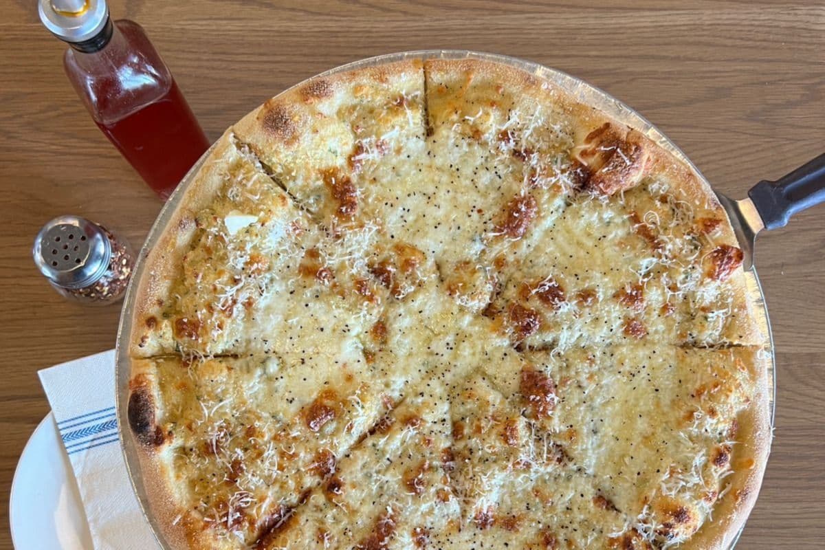 16" Bee’s Cheese Pizza