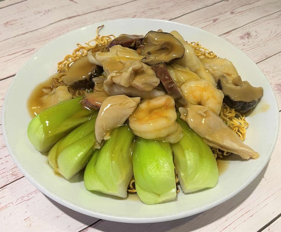 Yan's Garden House Special Crispy Chow Mein / 潮樓招牌炒麵