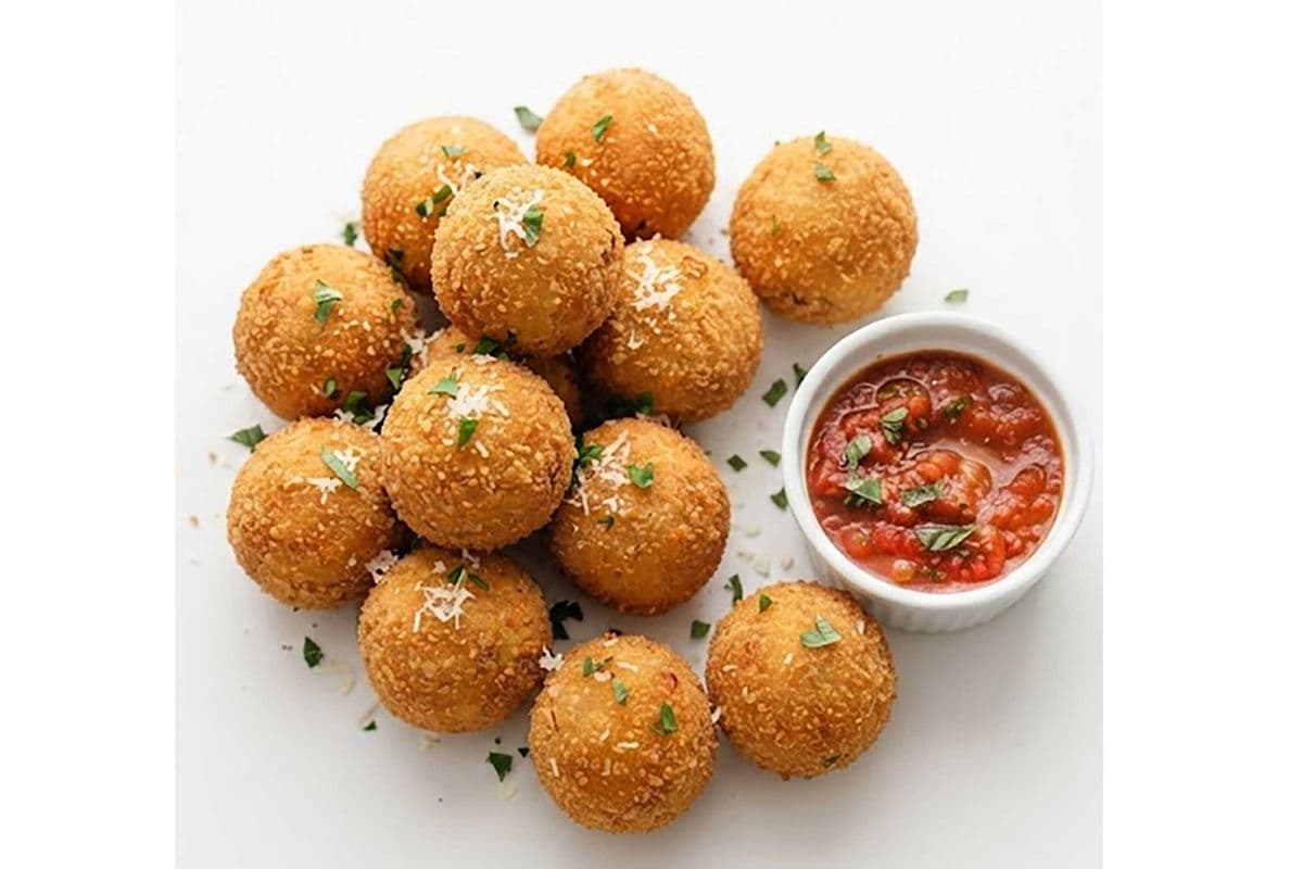 Purchase 18 Get Another 18 (36 Arancini + 3 Dips)