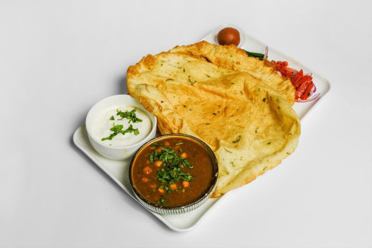 Chana Bhatura