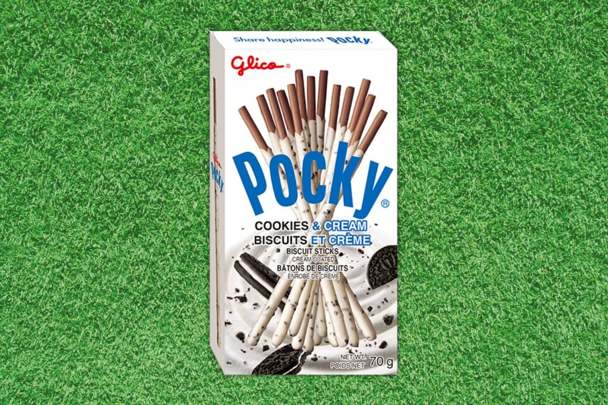 Pocky Cookies and Cream