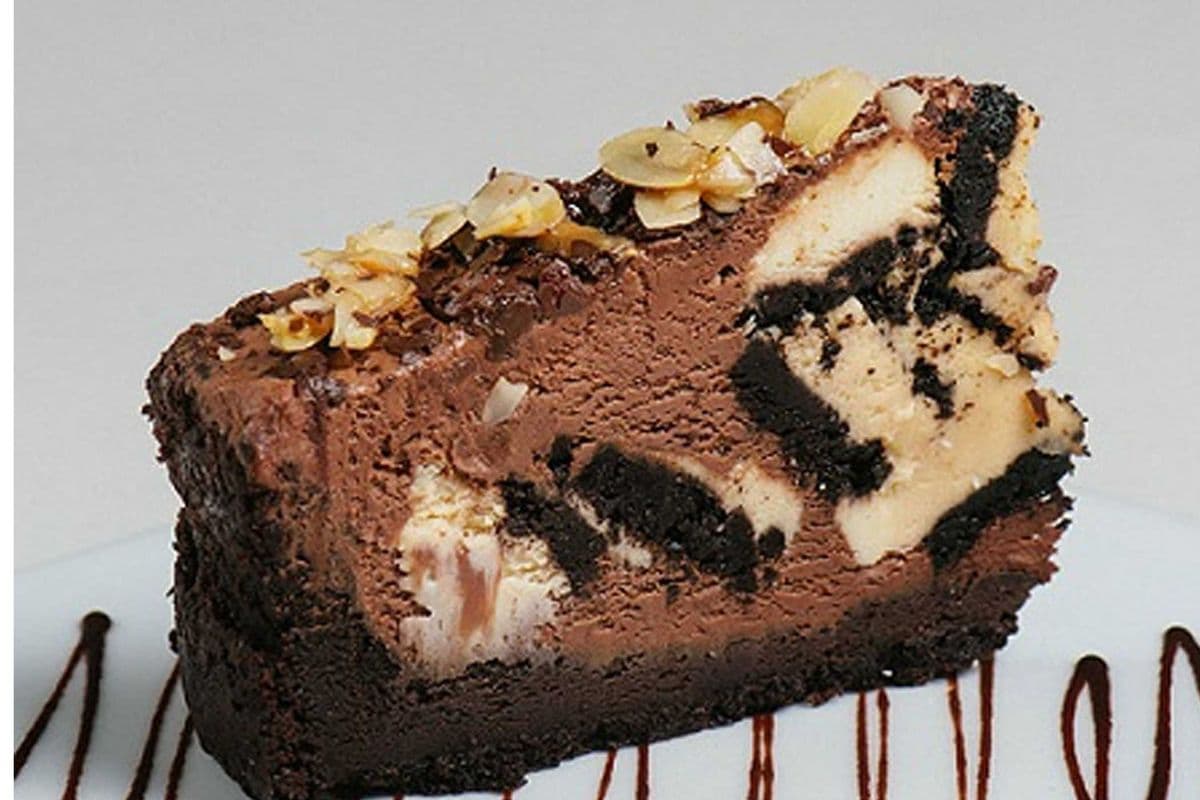 Chunky Chocolate Cake