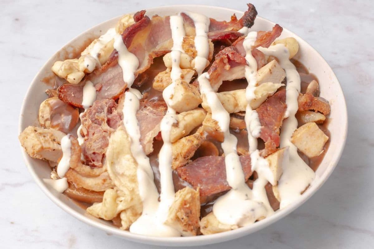 Chicken Bacon Ranch Poutine (Large)