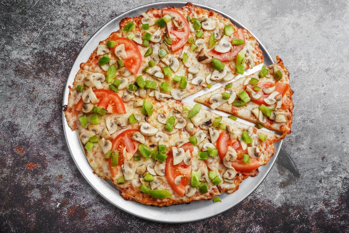 14" Vegetarian Pizza