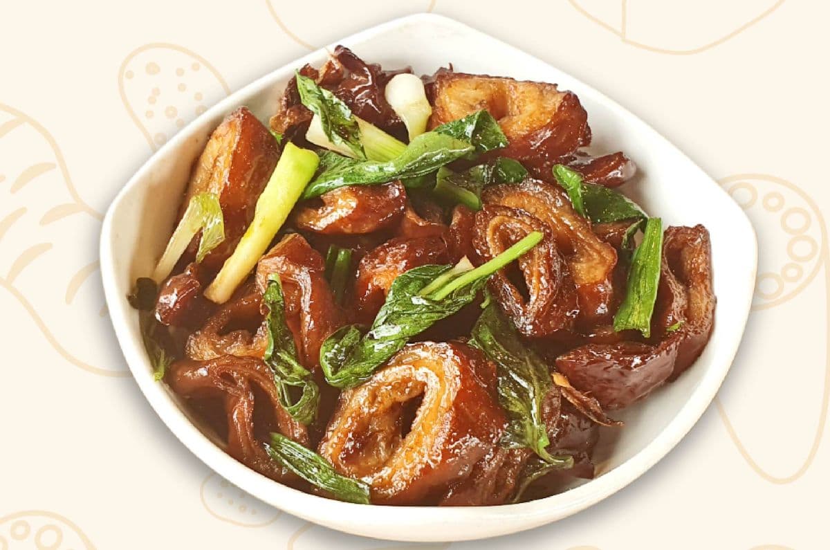 Three Sauce with Basil Pork Intestine / 三杯脆腸