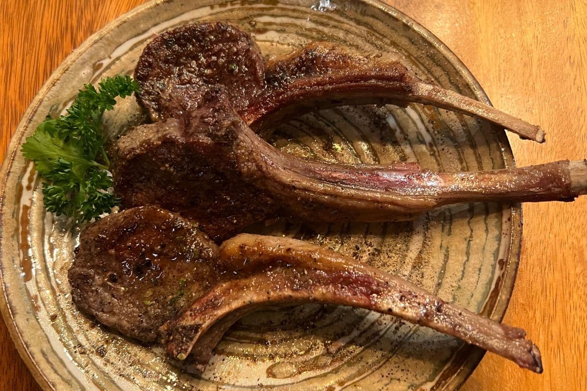 Grilled Lamb Lollipop (1 pc) 香草煎羊架(件)