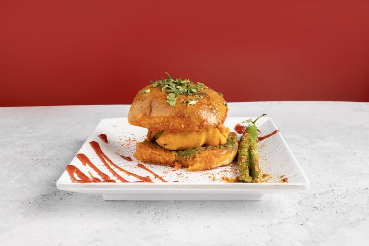 Butter Vada Pav