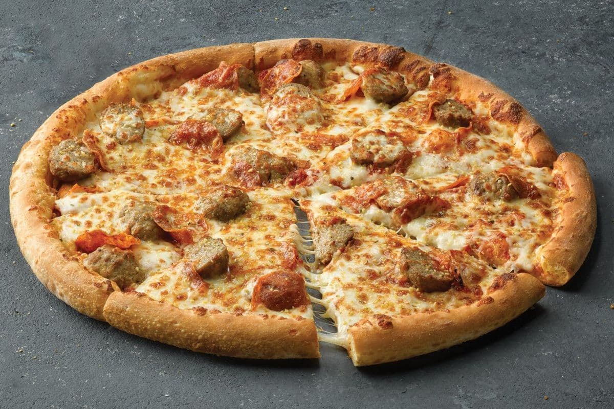 12" Pizza moyenne aux boulettes de viandes et pepperoni / Medium 12" Meatball Pepperoni Pizza