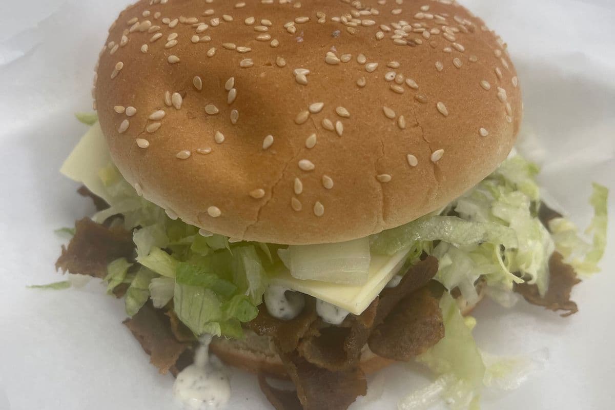 Donair Burger with Garlic sauce combo