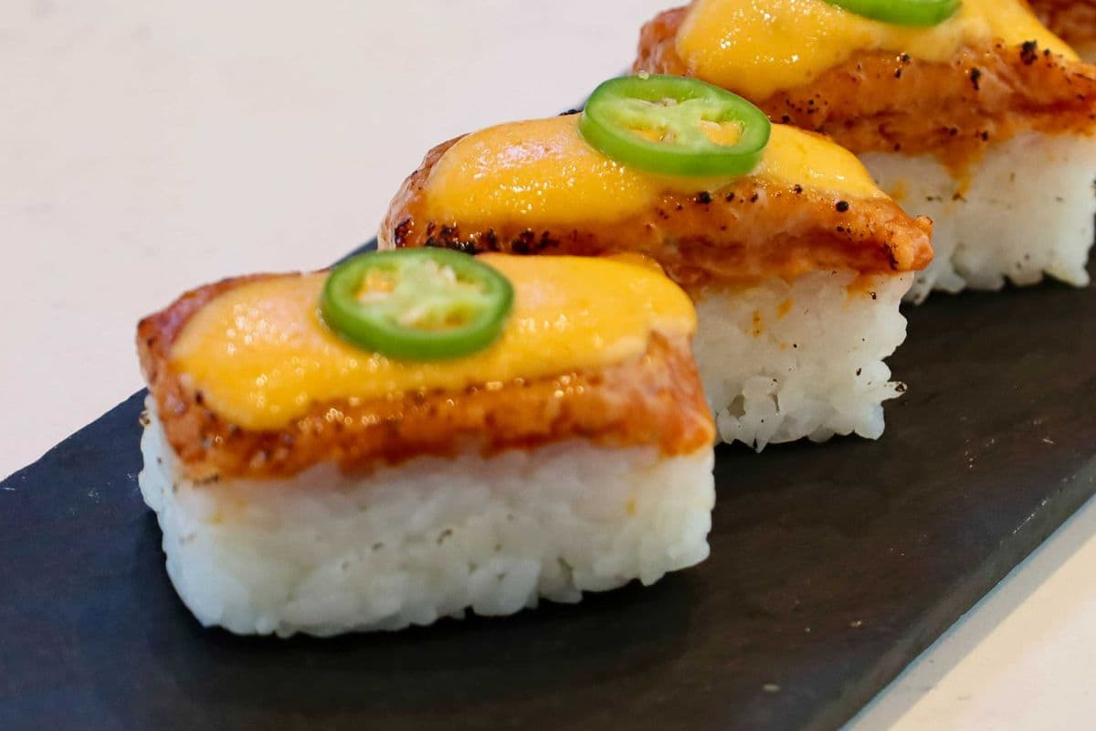Spicy Tuna Oshi