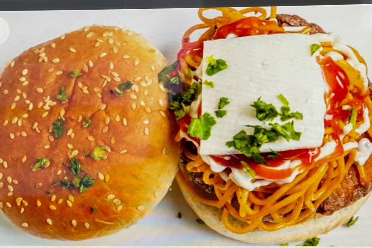 Noodle Burger