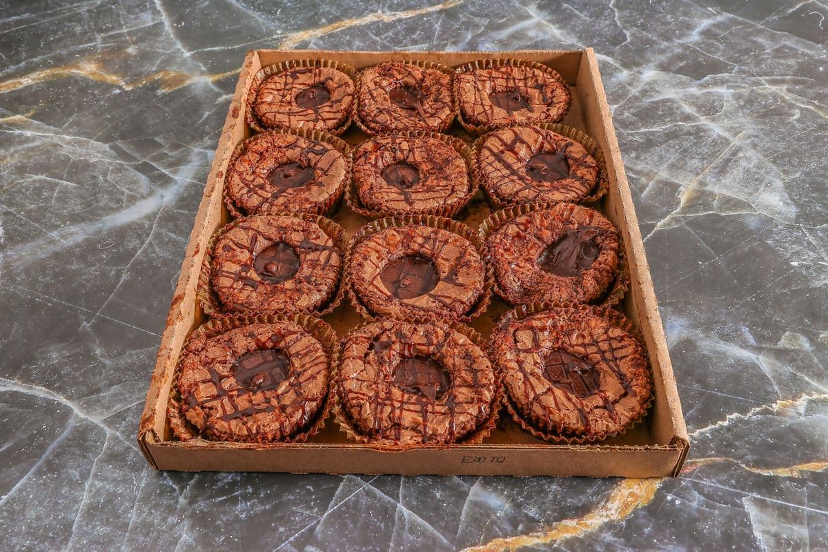 Brownie with Chocolate Fudge (12 per box)