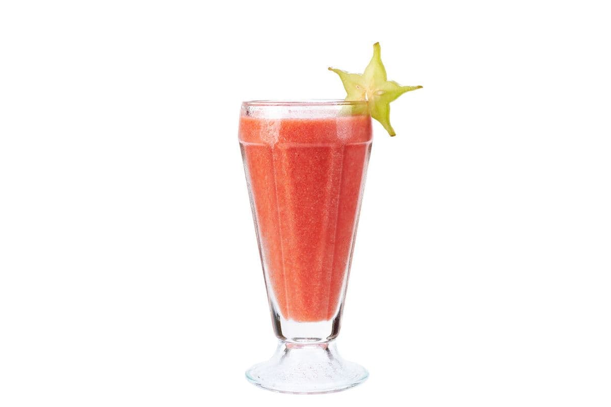 Cocktail strawberry-mango iced tea (80 Cals.)
