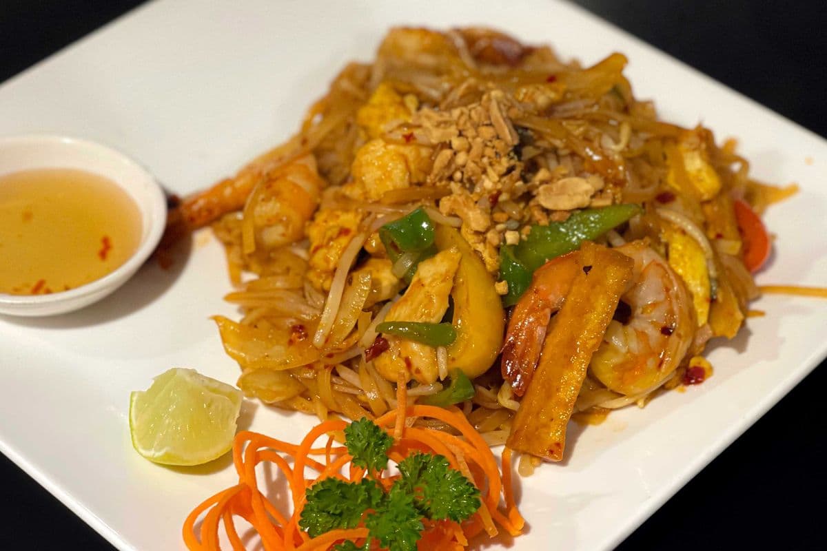 42- Pad - Thai au poulet et crevettes / Chicken and Shrimps Pad - Thai