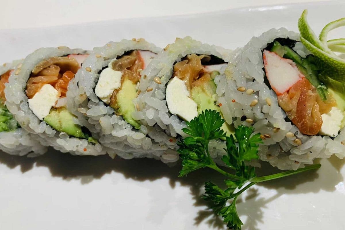 Philadelphia (10 Mcx) / Philadelphia Roll ( 10 Pcs)