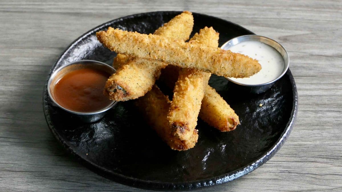 Deep-Fried Pickles (5 Pcs)