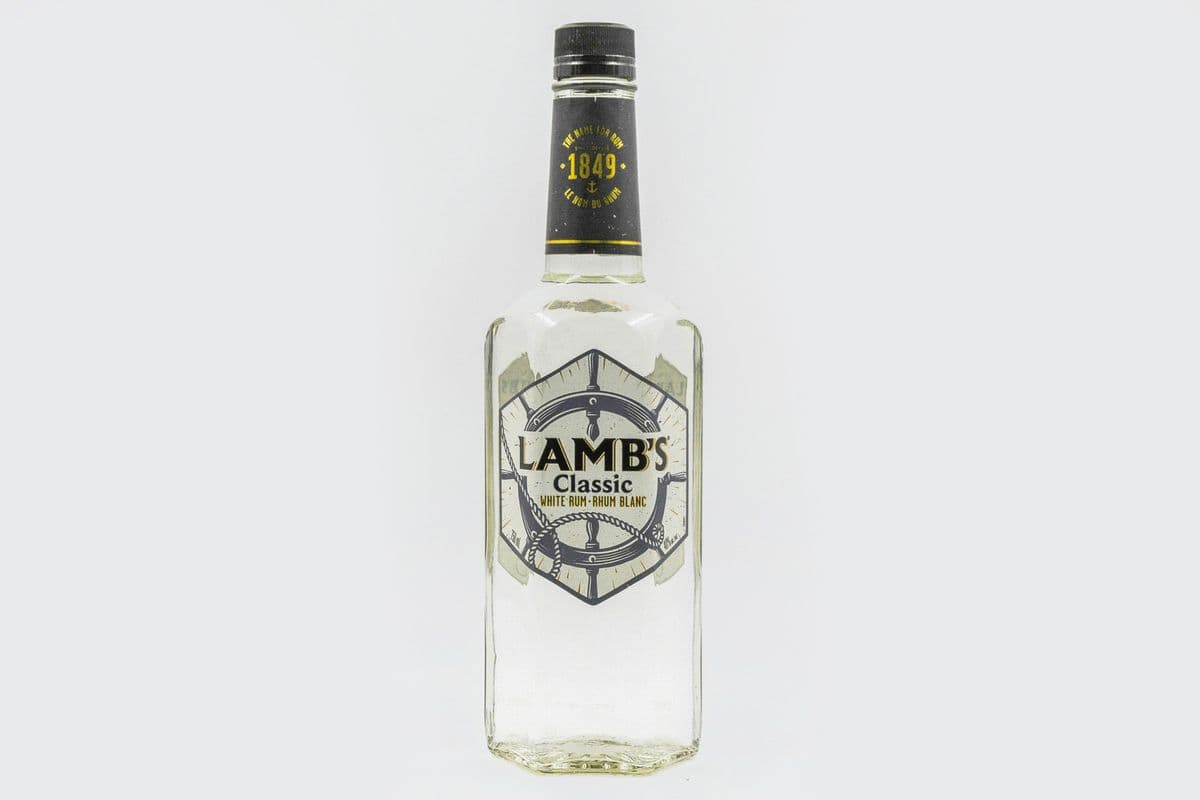 Lambs White Rum (1 x 750 ml)