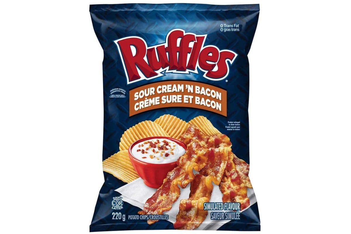 Lay's · Ruffles Sour Cream and Bacon Flavored Potato Chips (200g)